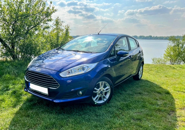 Ford Fiesta cena 31900 przebieg: 101000, rok produkcji 2015 z Sosnowiec małe 191